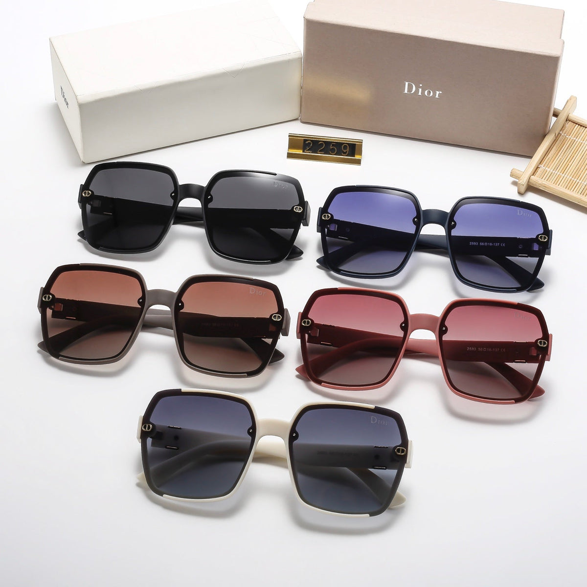 5 Colors Stylish Large Square Sunglasses — 2259