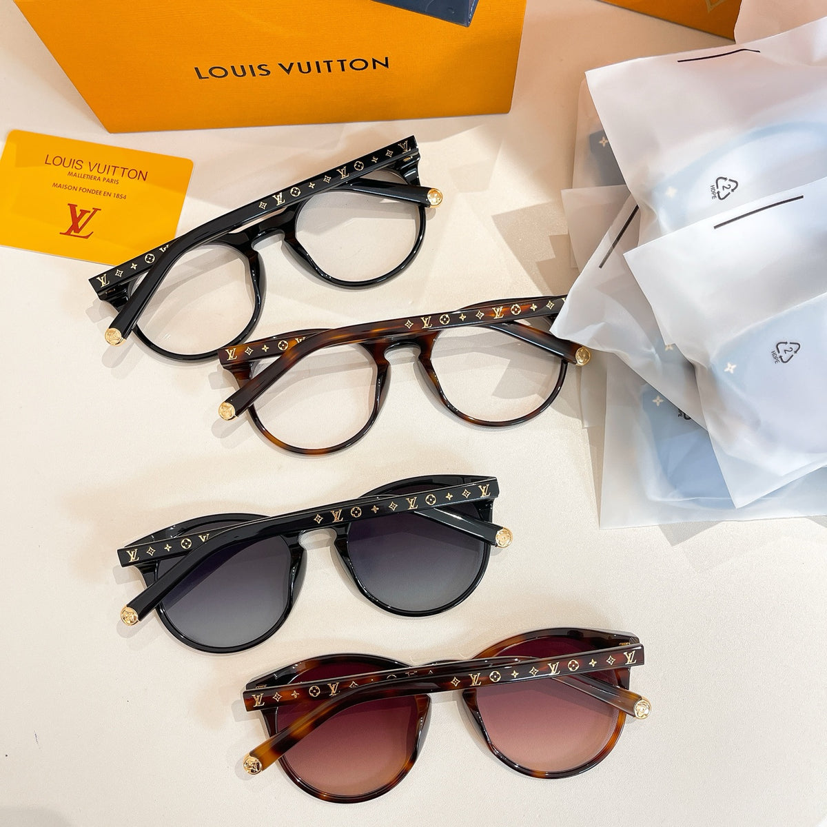 High-quality 4-color stylish round sunglasses