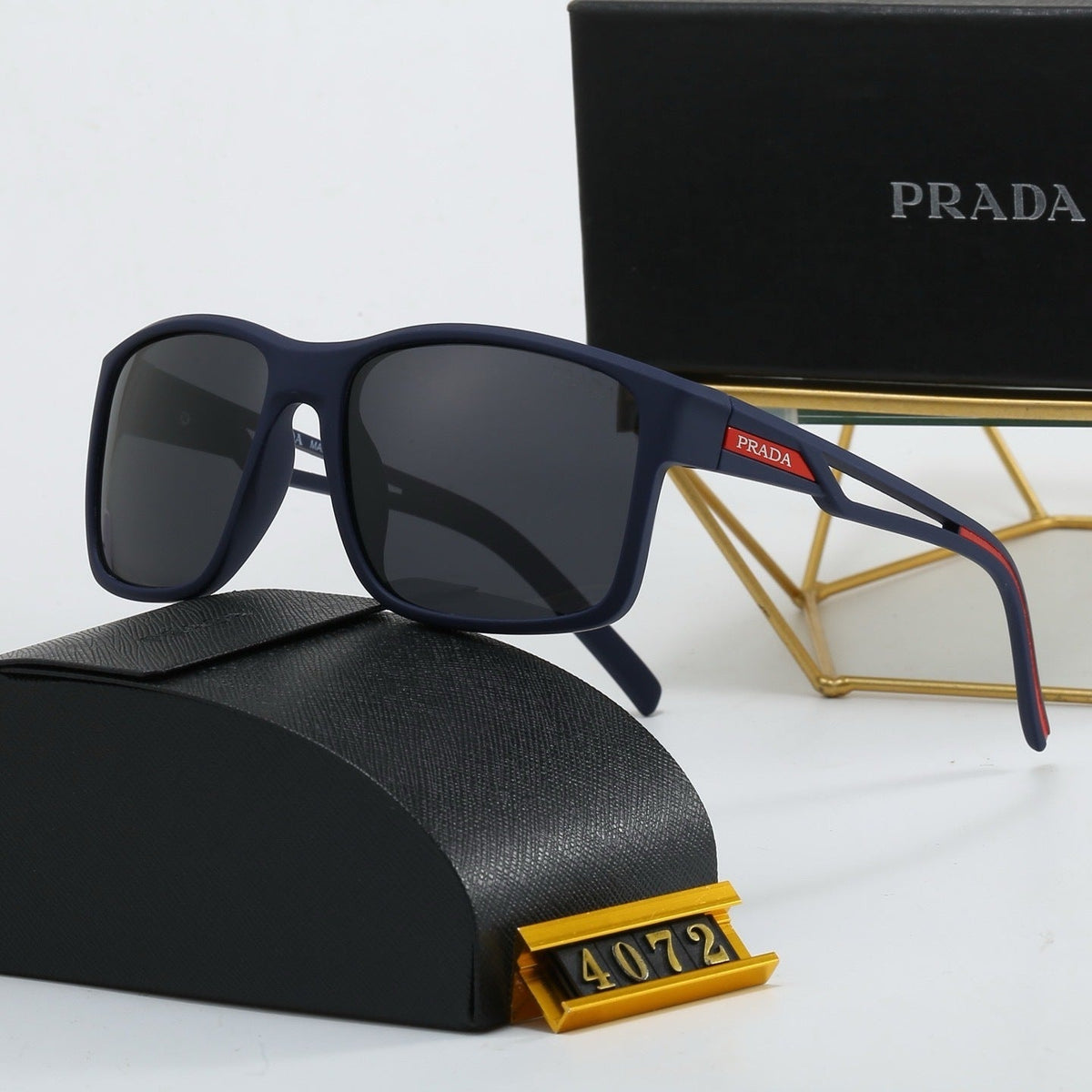 4 Colors Fashion Sunglasses—4072