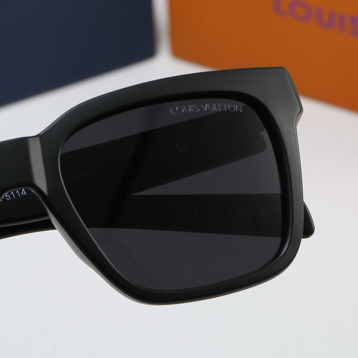 5 Colors Fashion Sunglasses—4086