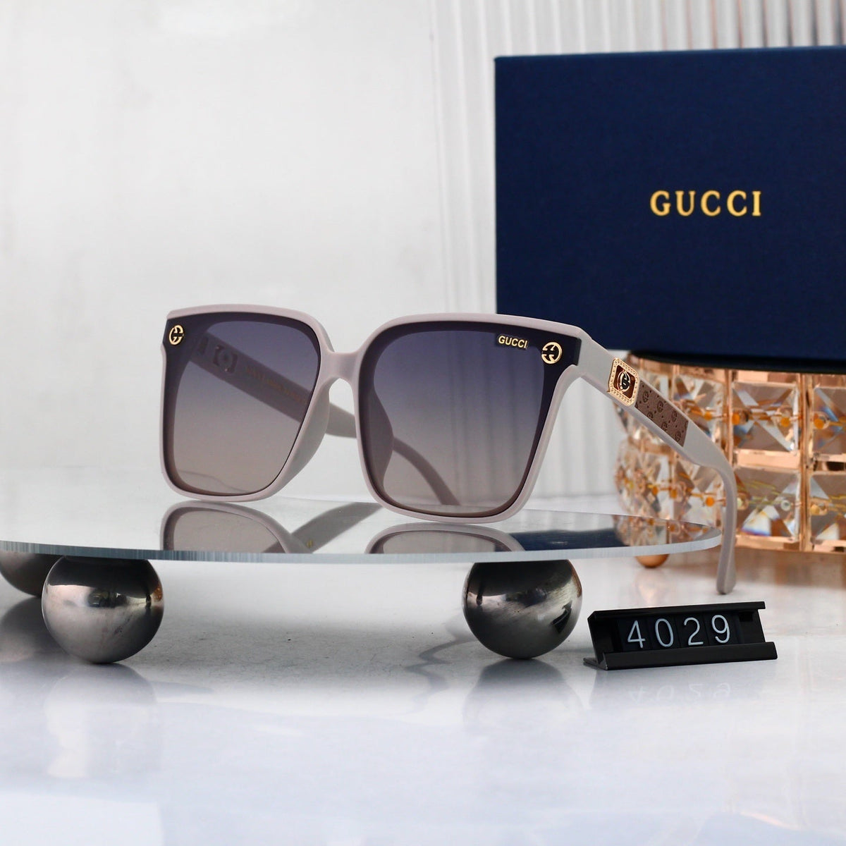 4 Colors Fashion Sunglasses—4029