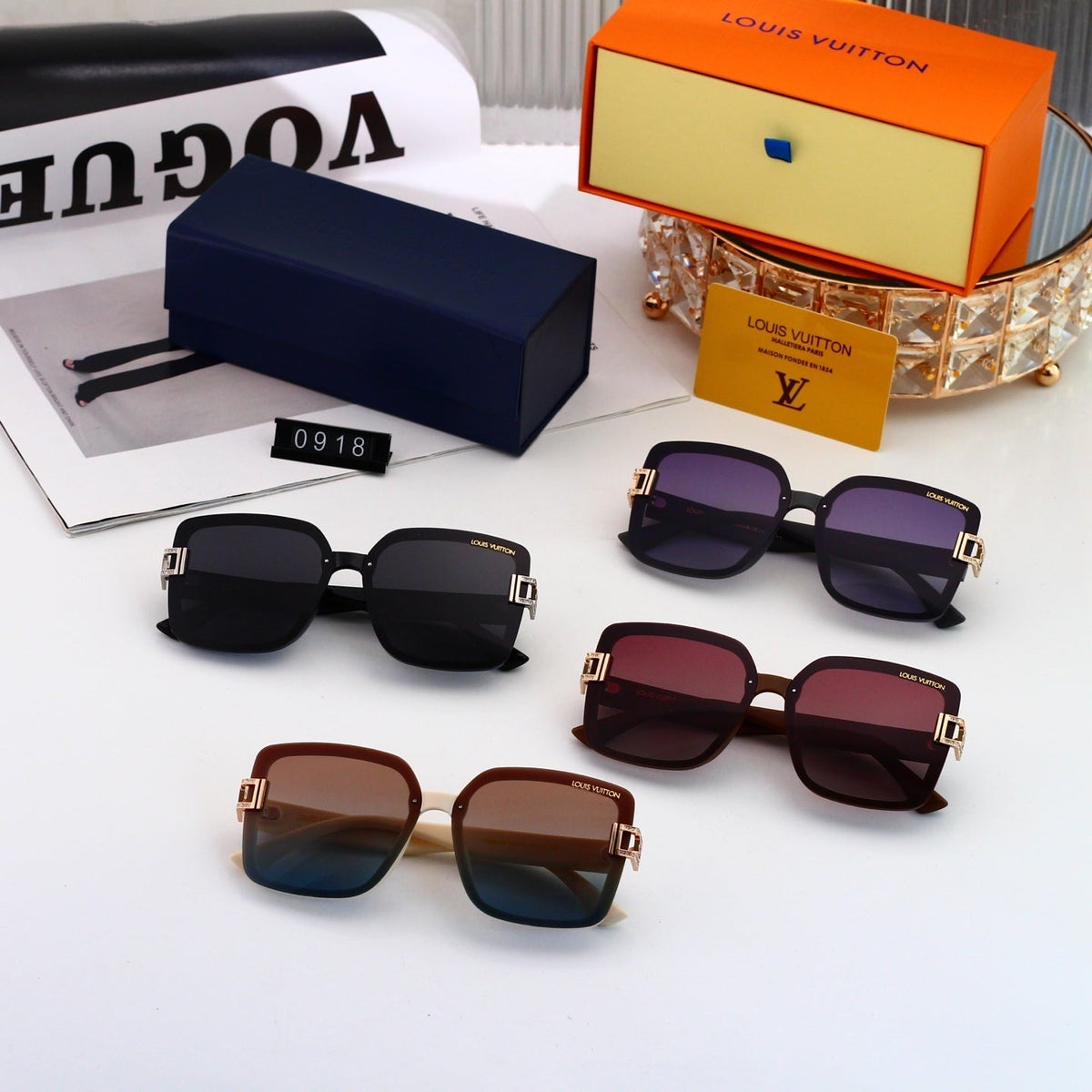 4 Colors Fashion Sunglasses—0918