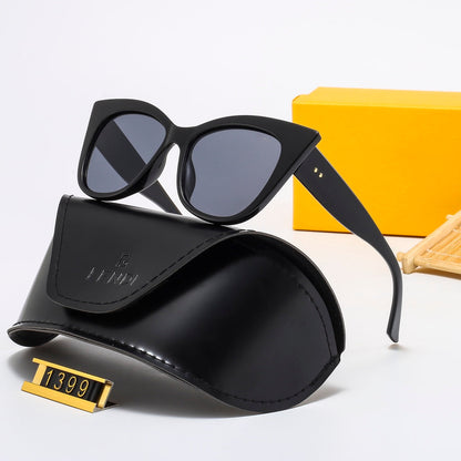 4 Colors Stylish Solid Color Sunglasses  — 1399