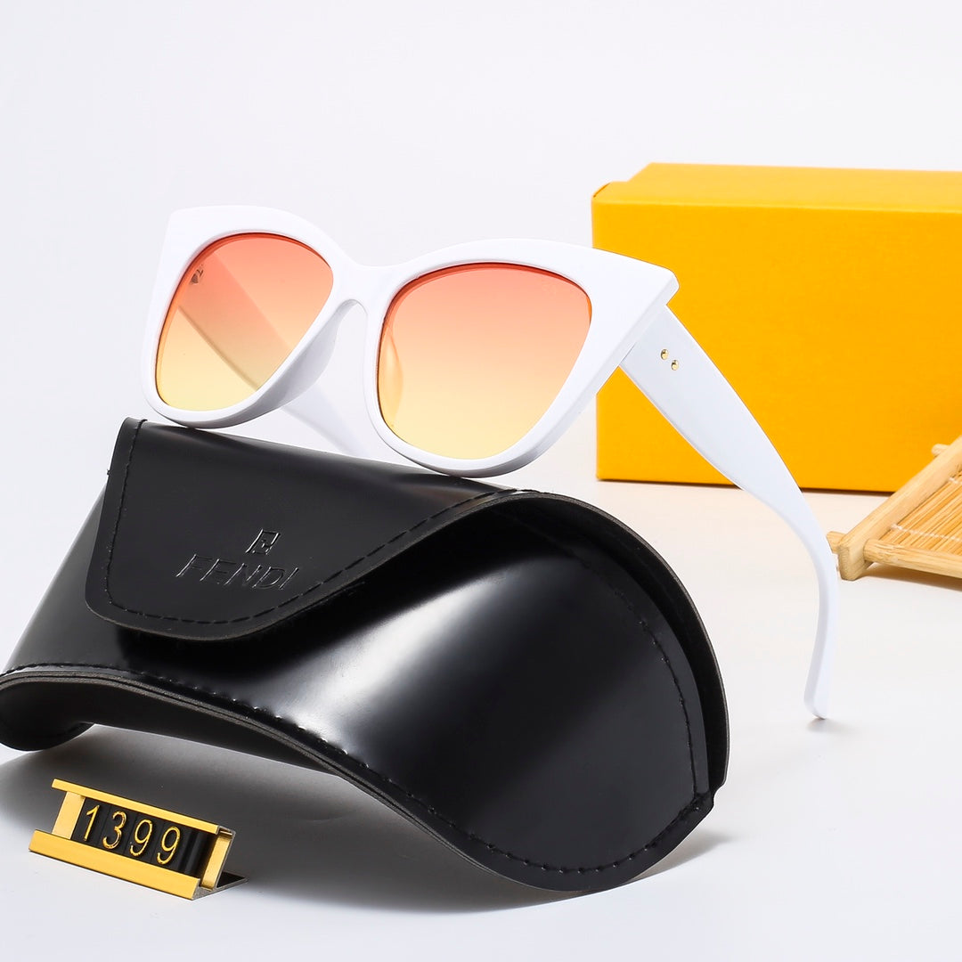 4 Colors Stylish Solid Color Sunglasses  — 1399