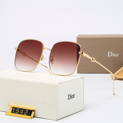 6 Colors  Stylish Square-Frame Sunglasses — 1542