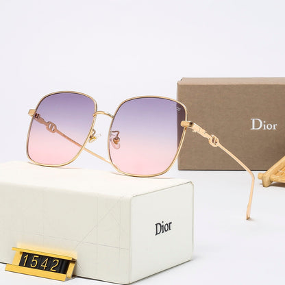 6 Colors  Stylish Square-Frame Sunglasses — 1542