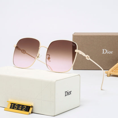 6 Colors  Stylish Square-Frame Sunglasses — 1542
