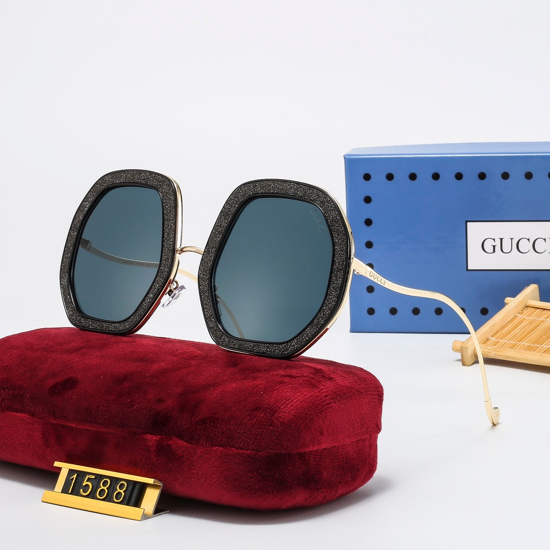 7-Color Stylish Frosted Frame Sunglasses - 1588