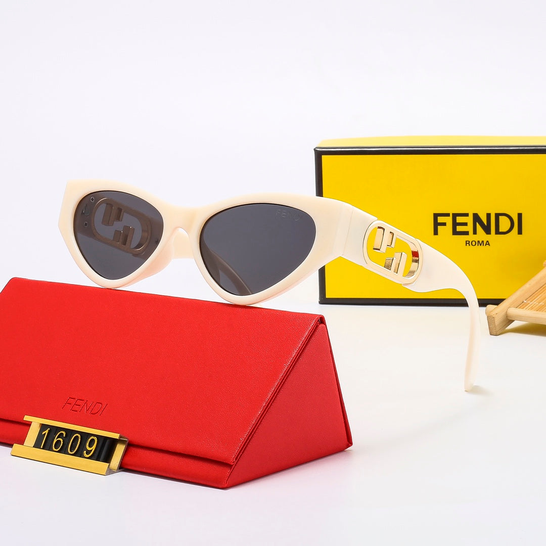 8 Colors Stylish Hollow-Out Frame Sunglasses — 1609