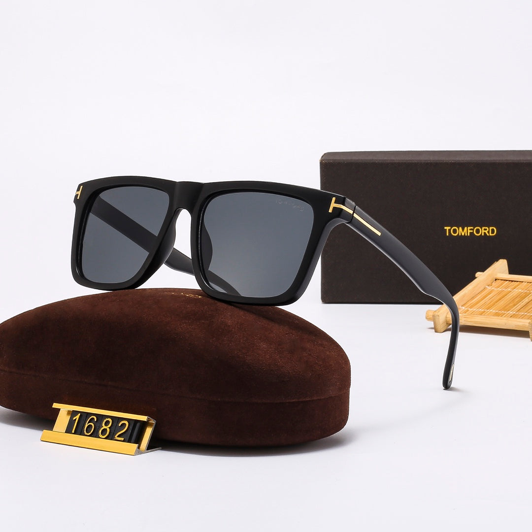 9 Colors Fashion Square Sunglasses 1682