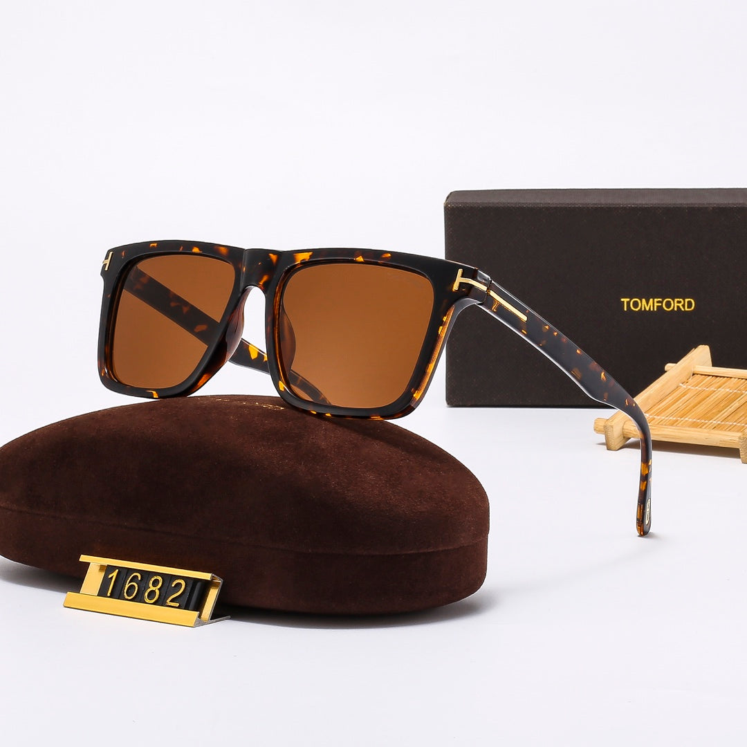 9 Colors Fashion Square Sunglasses 1682