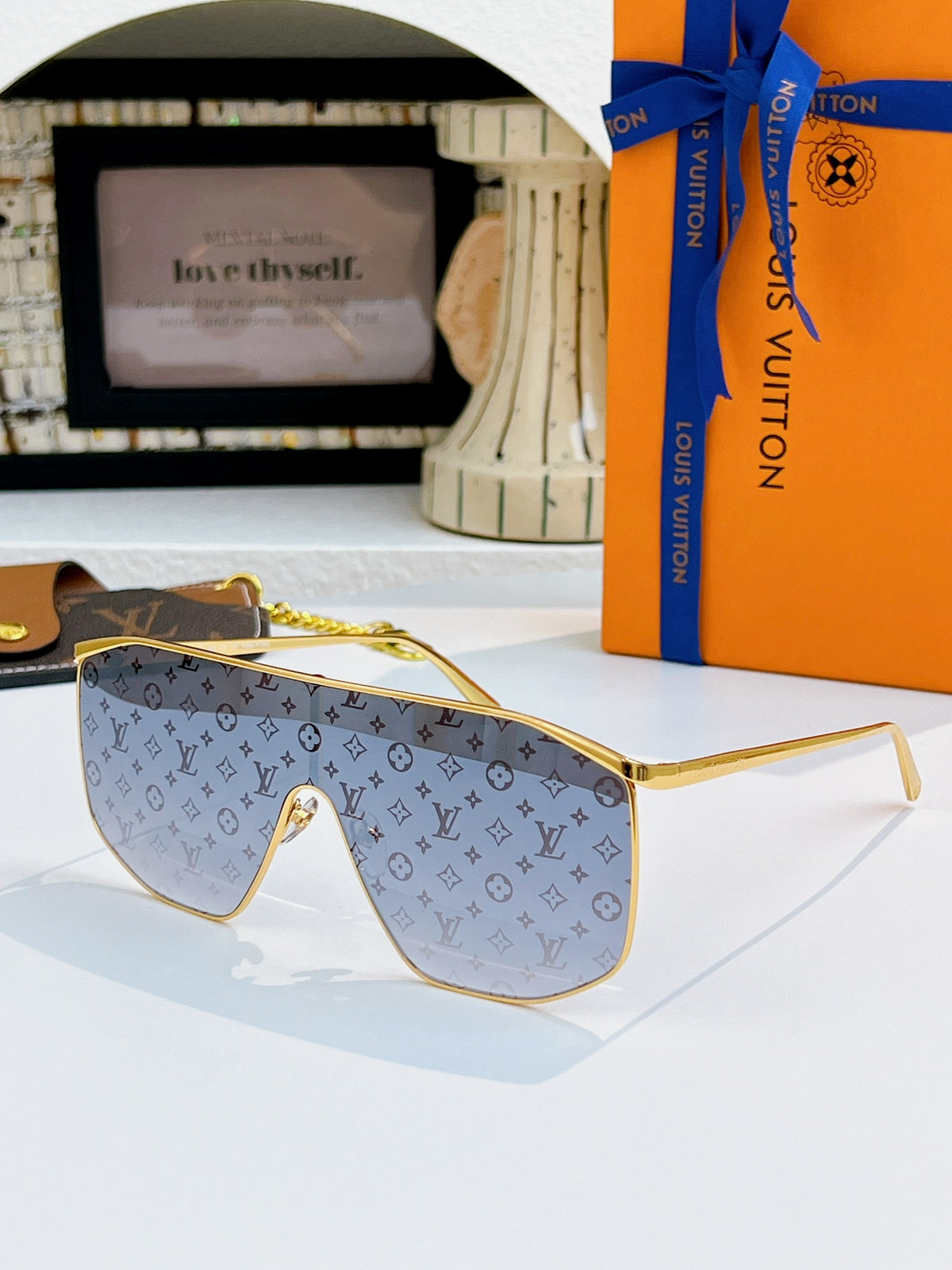 High-quality 6-color stylish frameless sunglasses