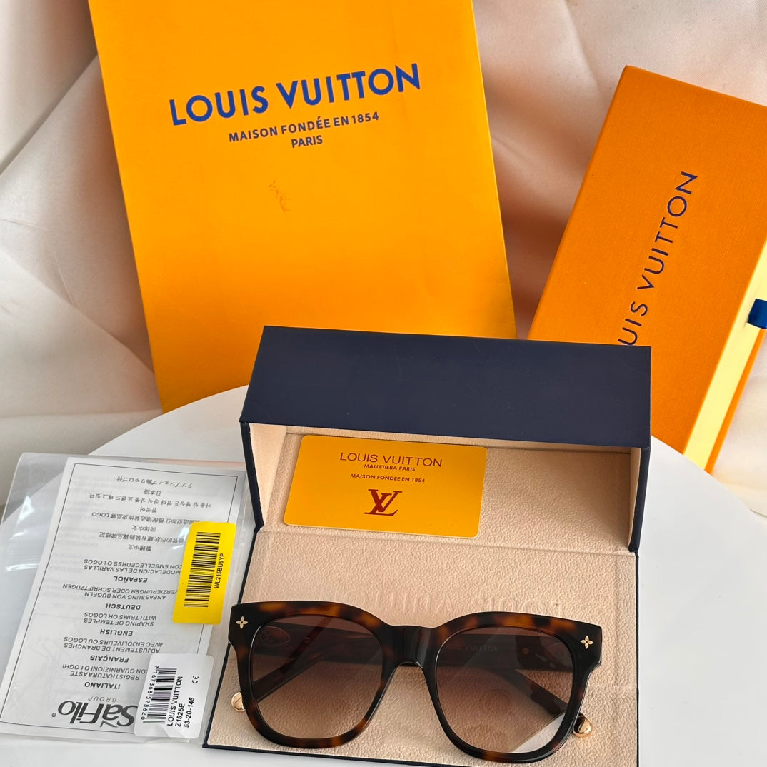 High-quality 4-color stylish square sunglasses