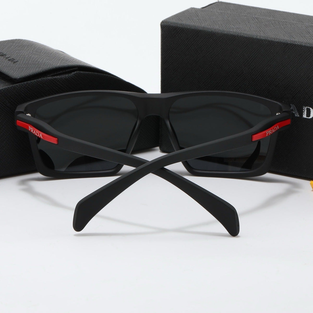 4 Colors Fashion Sunglasses—4230