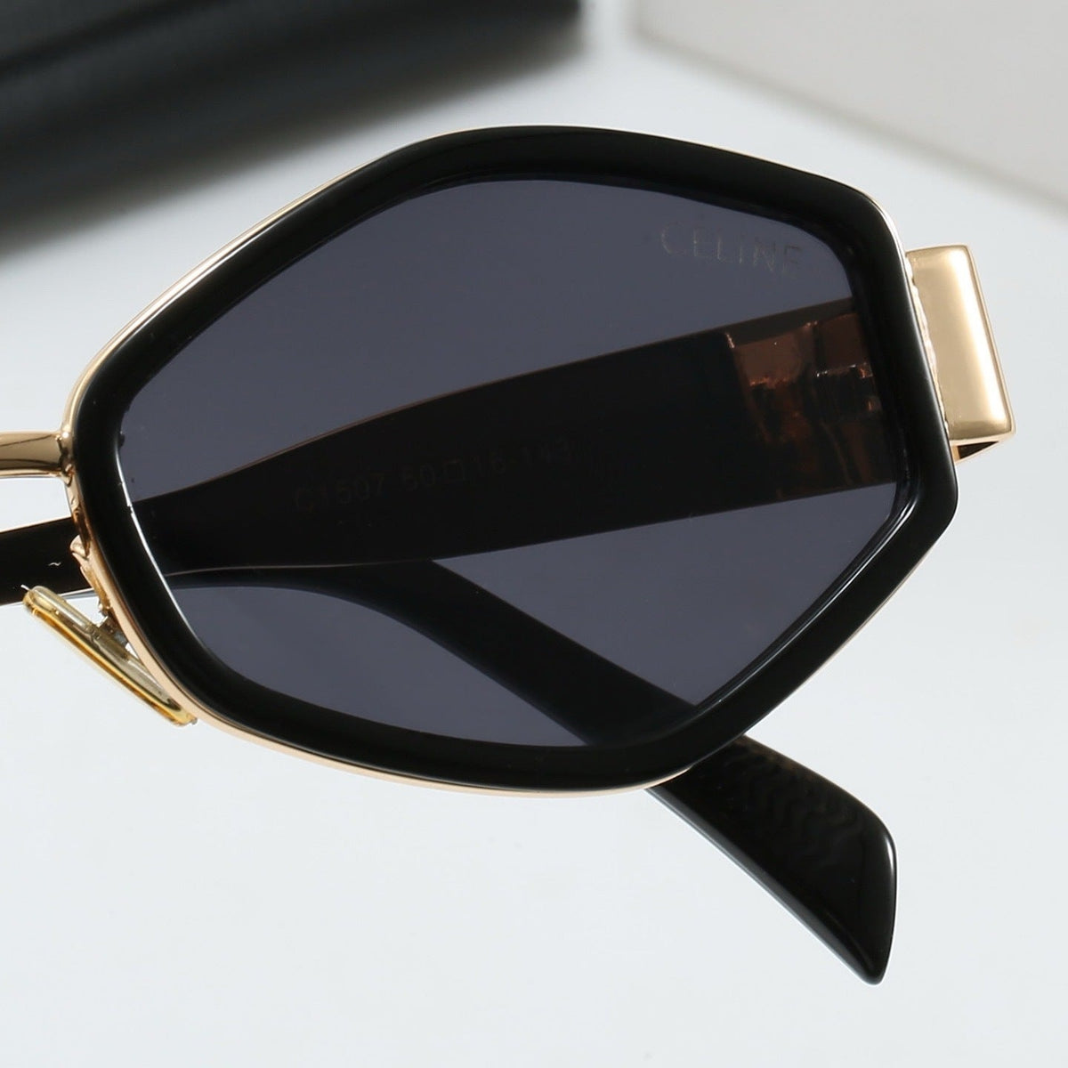 5 Colors Fashion Sunglasses—4295