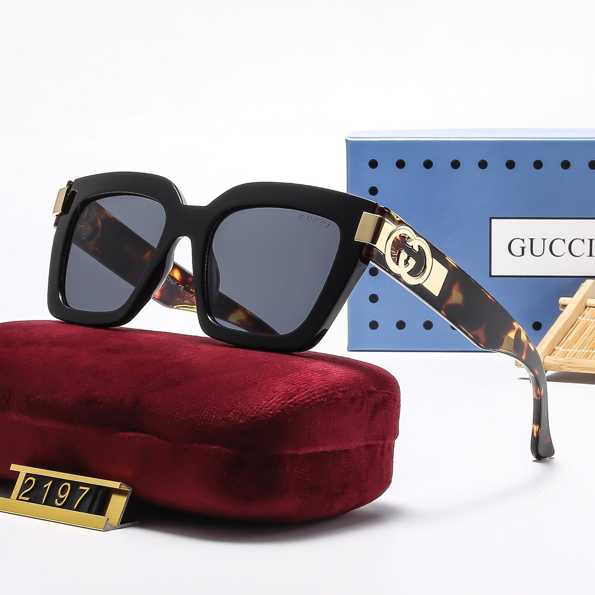 Square Frame Sunglasses 2197