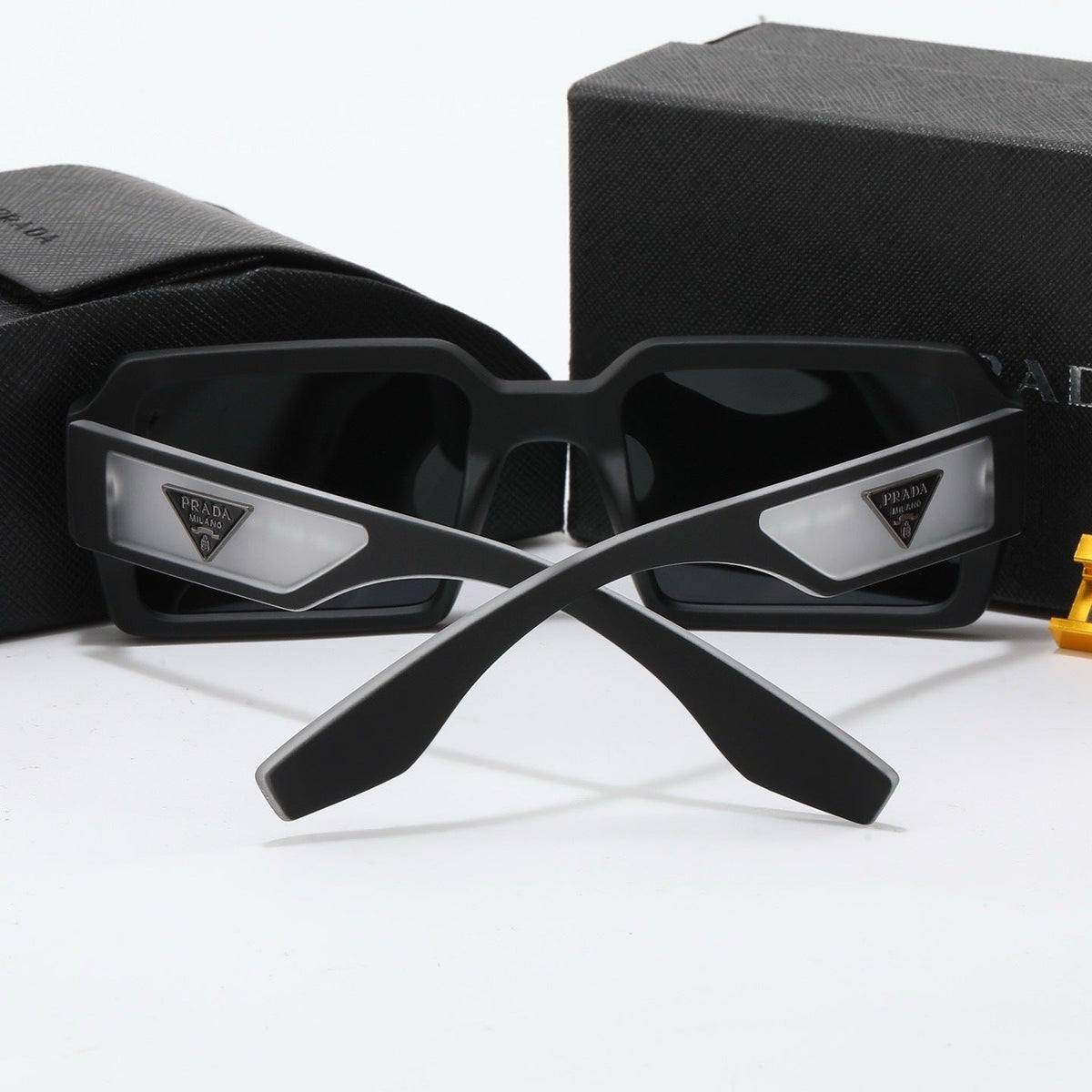 4 Colors Fashion Sunglasses—4229