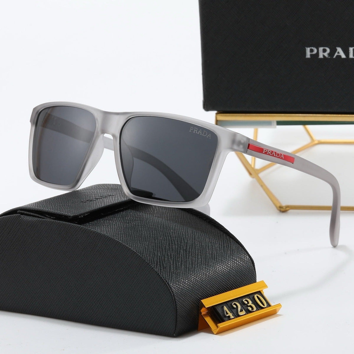 4 Colors Fashion Sunglasses—4230