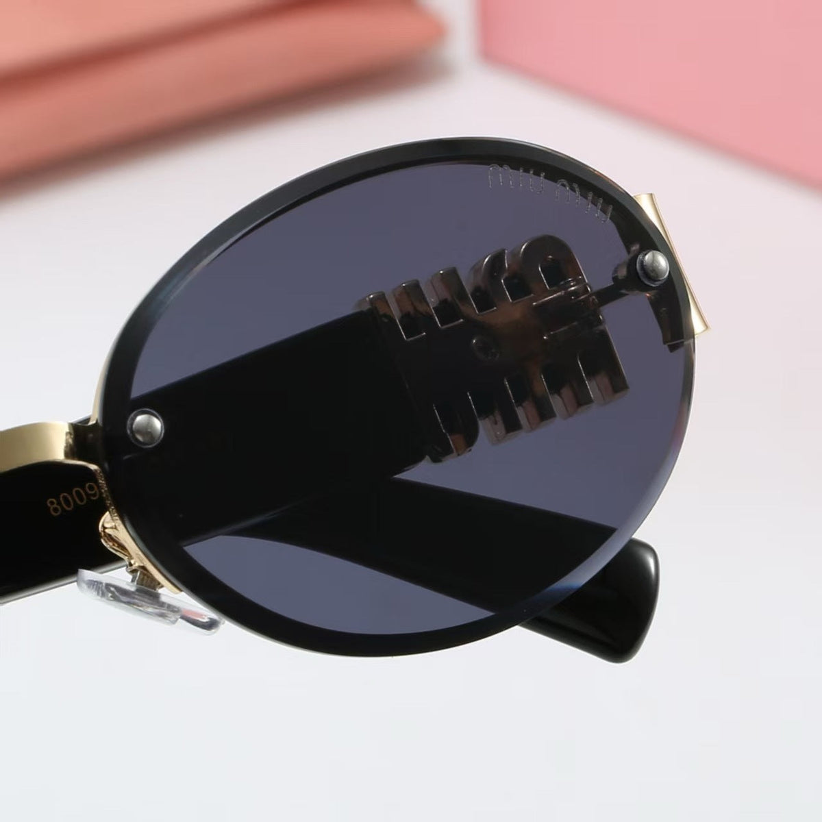 4 Colors Fashion Sunglasses—8009