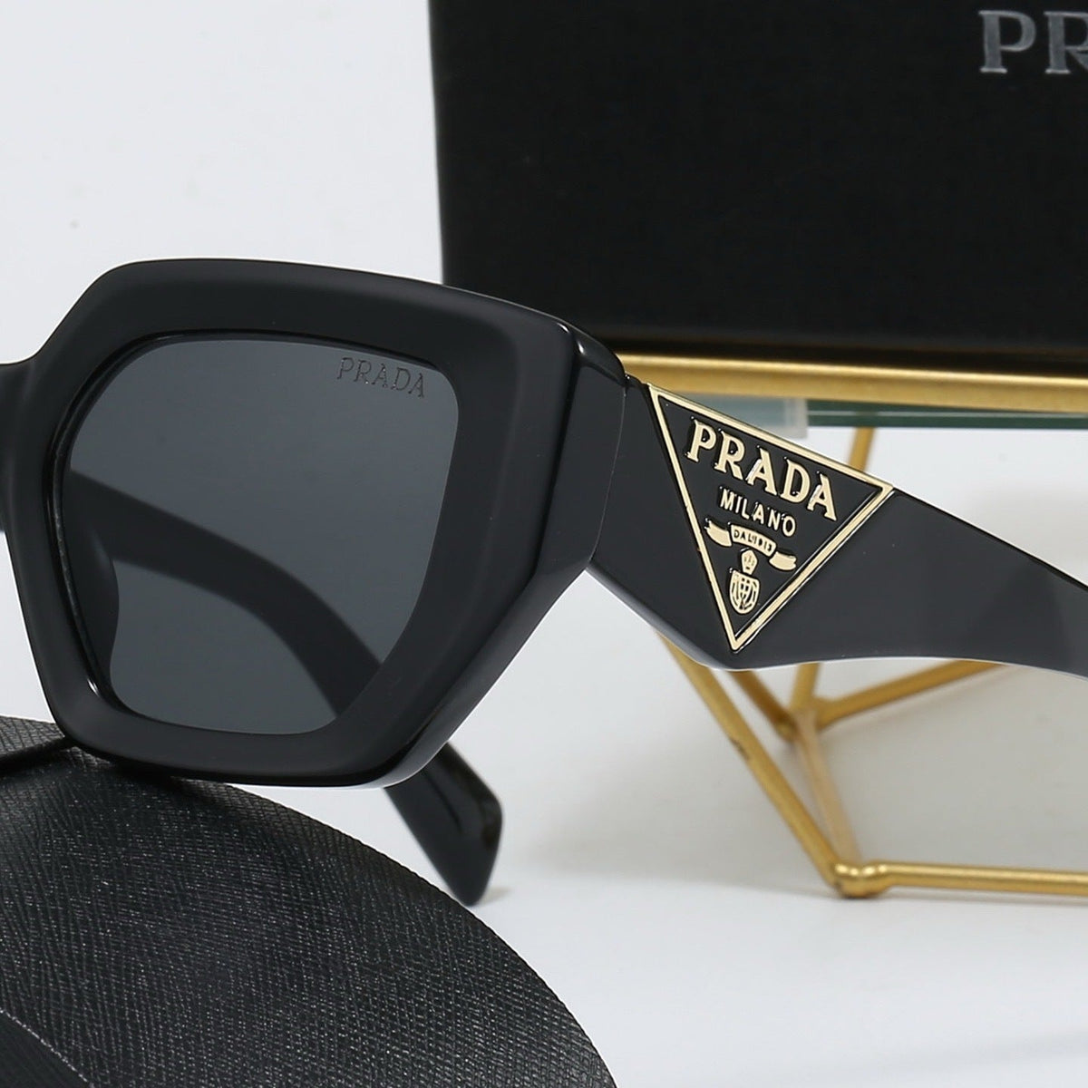 4 Colors Fashion Sunglasses—4082