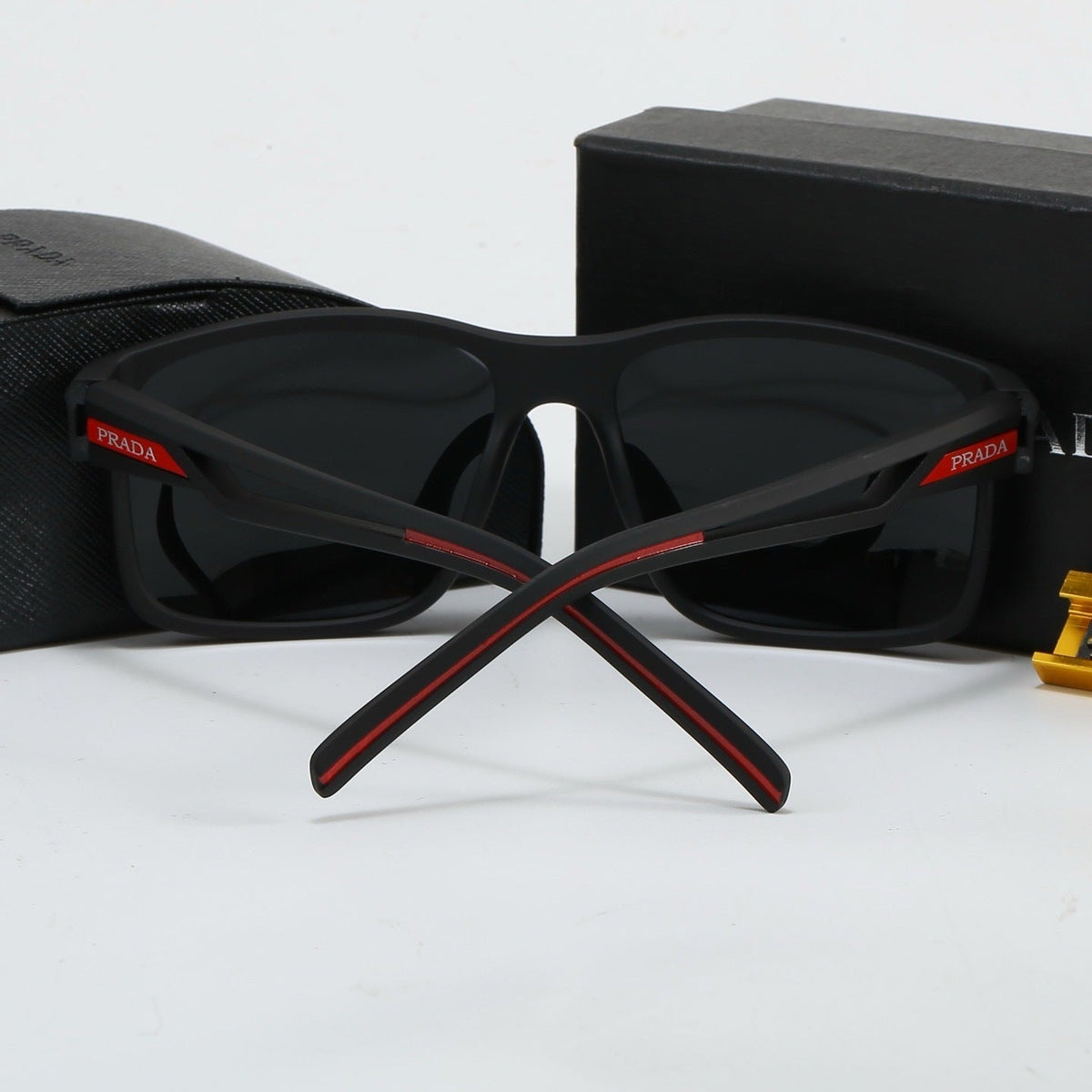 4 Colors Fashion Sunglasses—4072