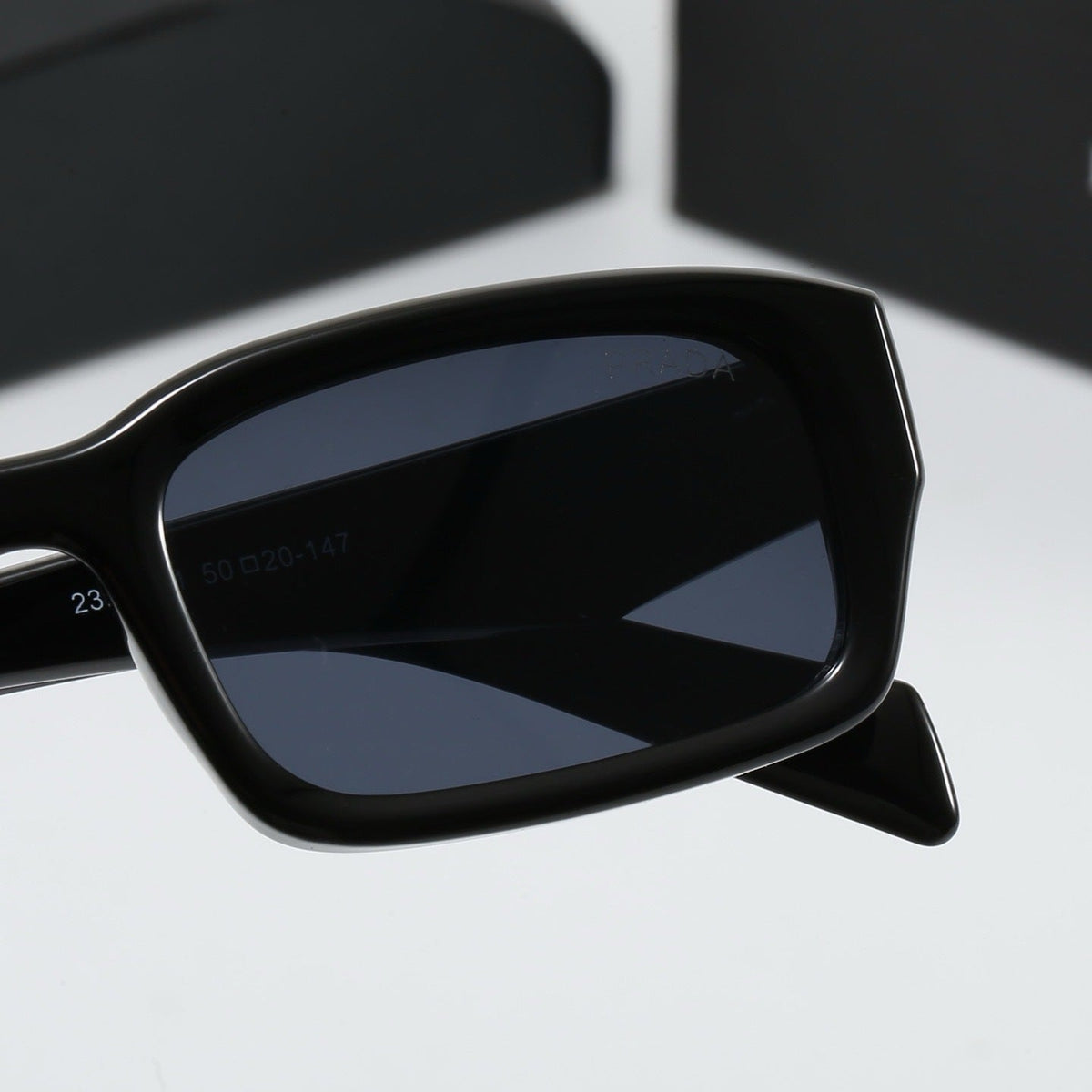 5 Colors Fashion Sunglasses—4056