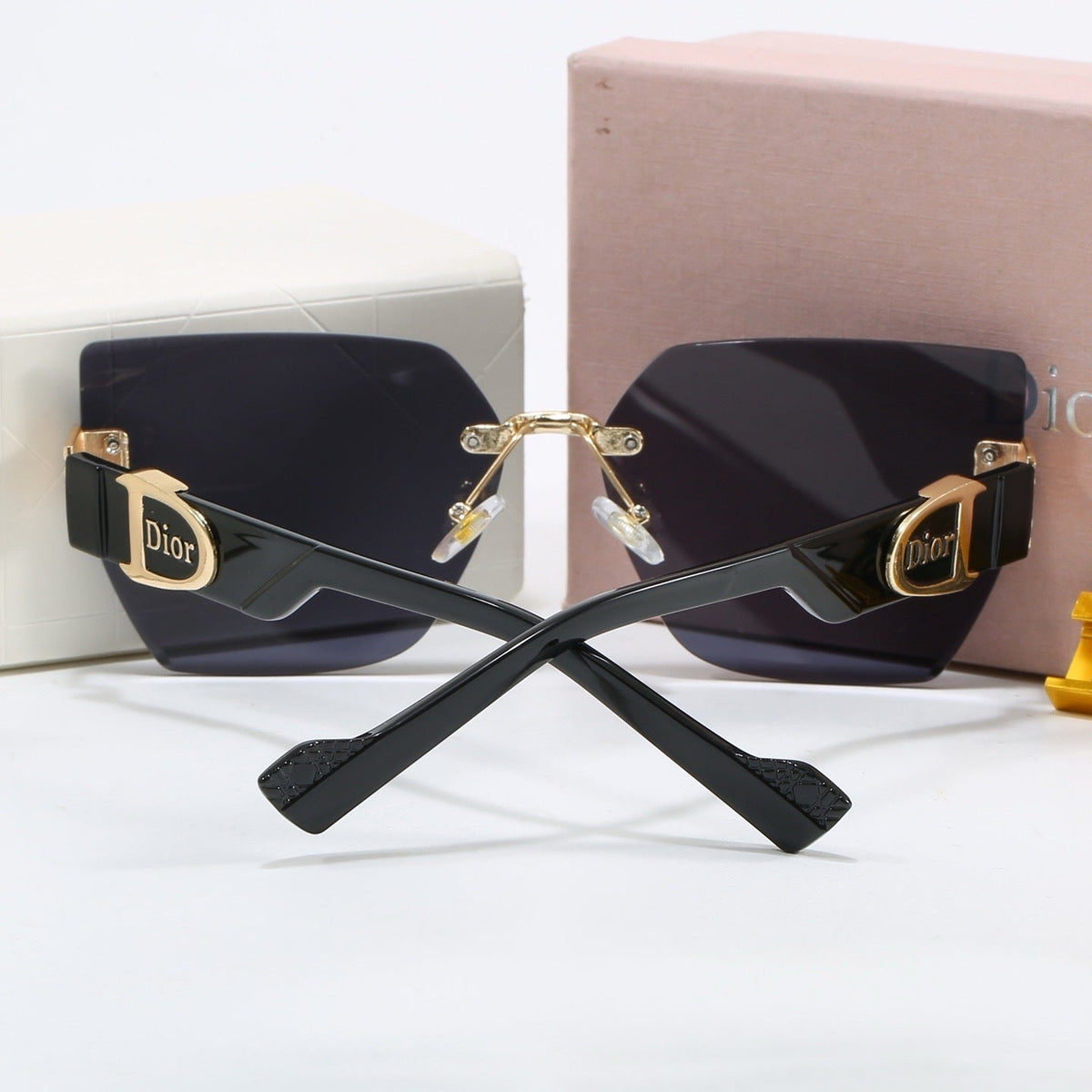 4 Colors Fashion Sunglasses—4315