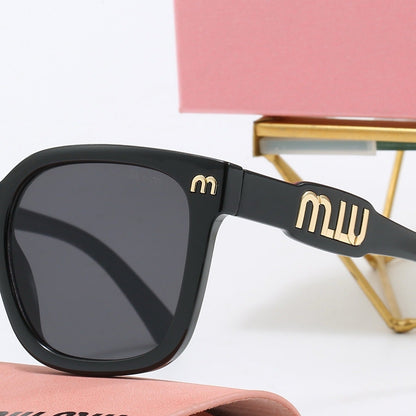 4 Colors Fashion Sunglasses—4275