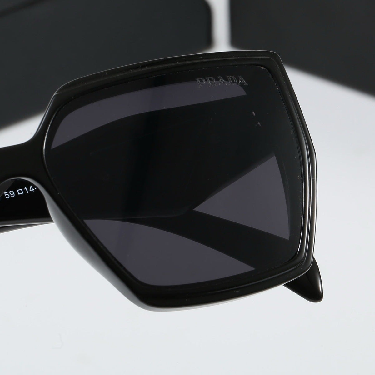 5 Colors Fashion Sunglasses—4084