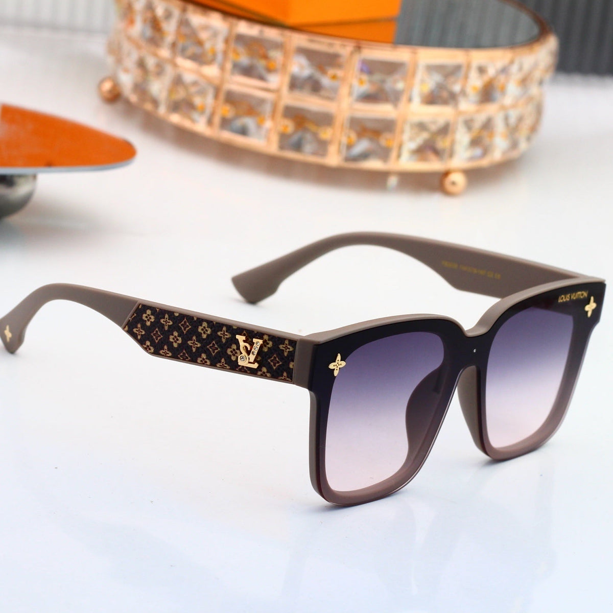 4 Colors Fashion Sunglasses—4037