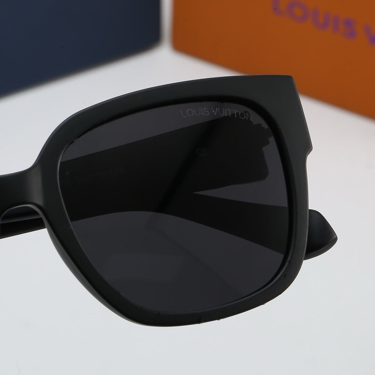5 Colors Fashion Sunglasses—4076