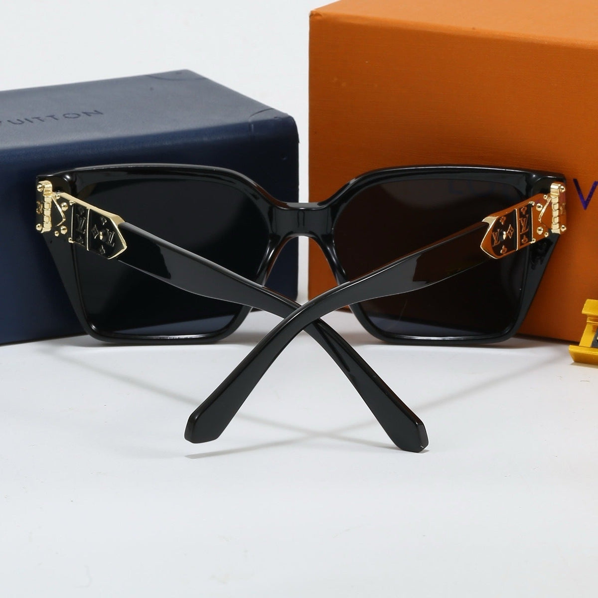 5 Colors Fashion Sunglasses—4080