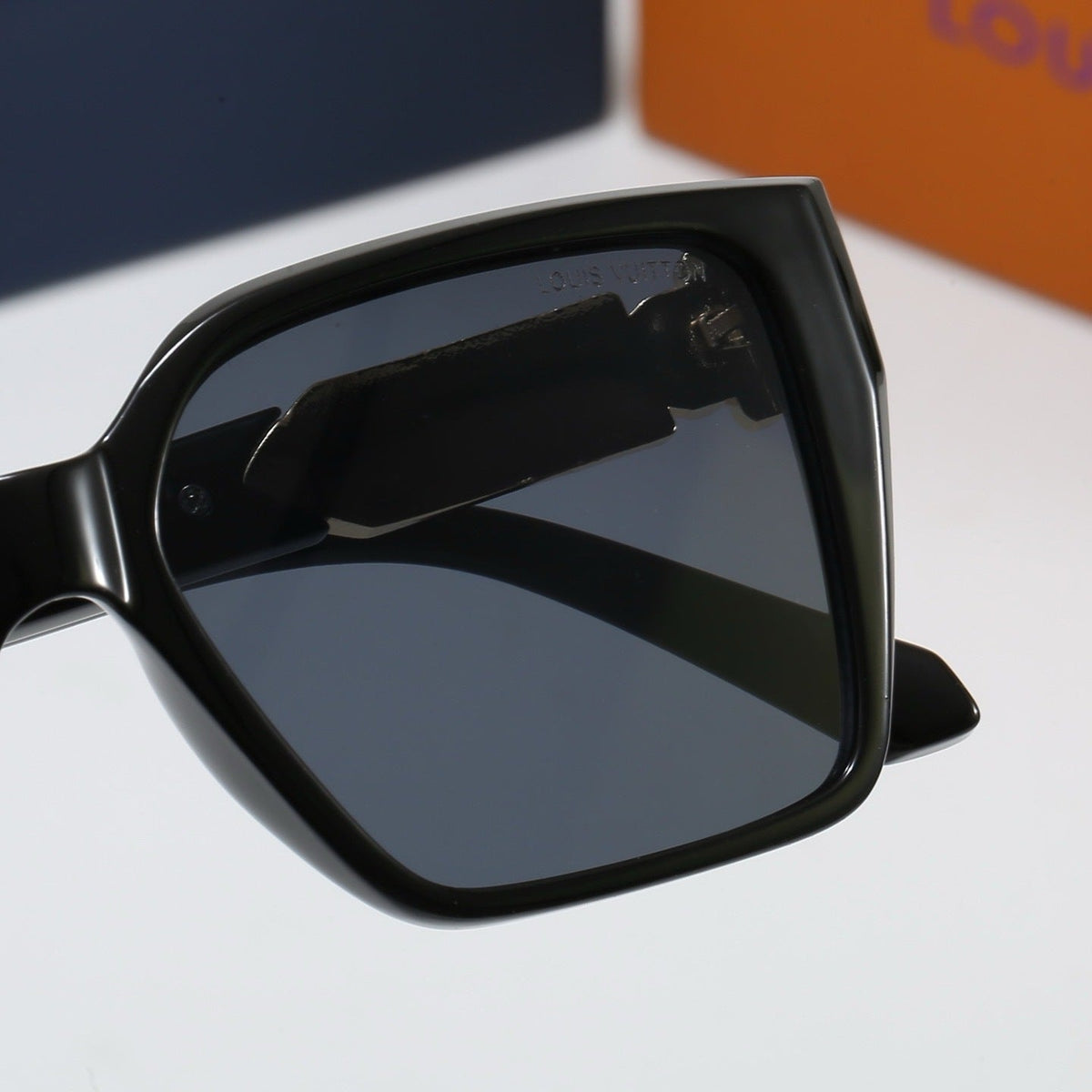 5 Colors Fashion Sunglasses—4080