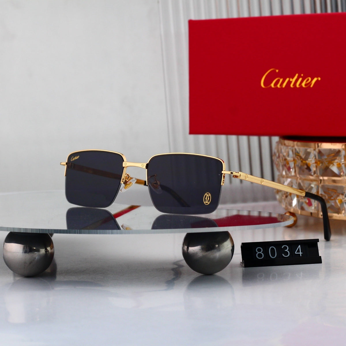 Premium Photochromic Sunglasses – Light-Adaptive Lenses—8016