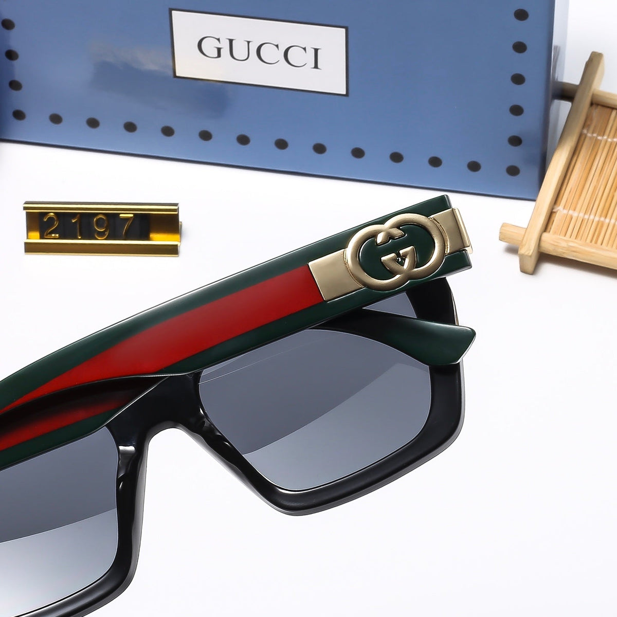 Square Frame Sunglasses 2197