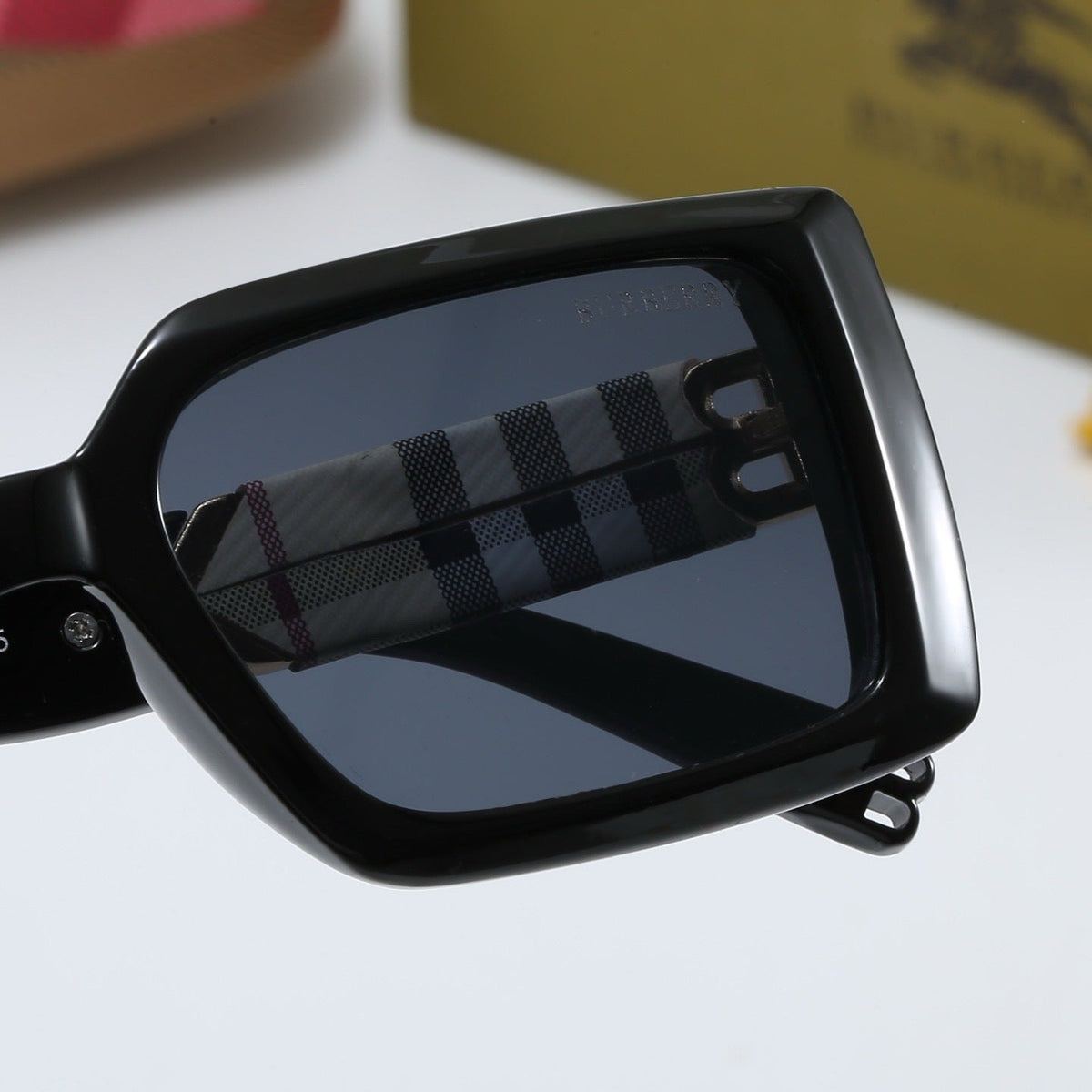 6 Colors Fashion Sunglasses—4054