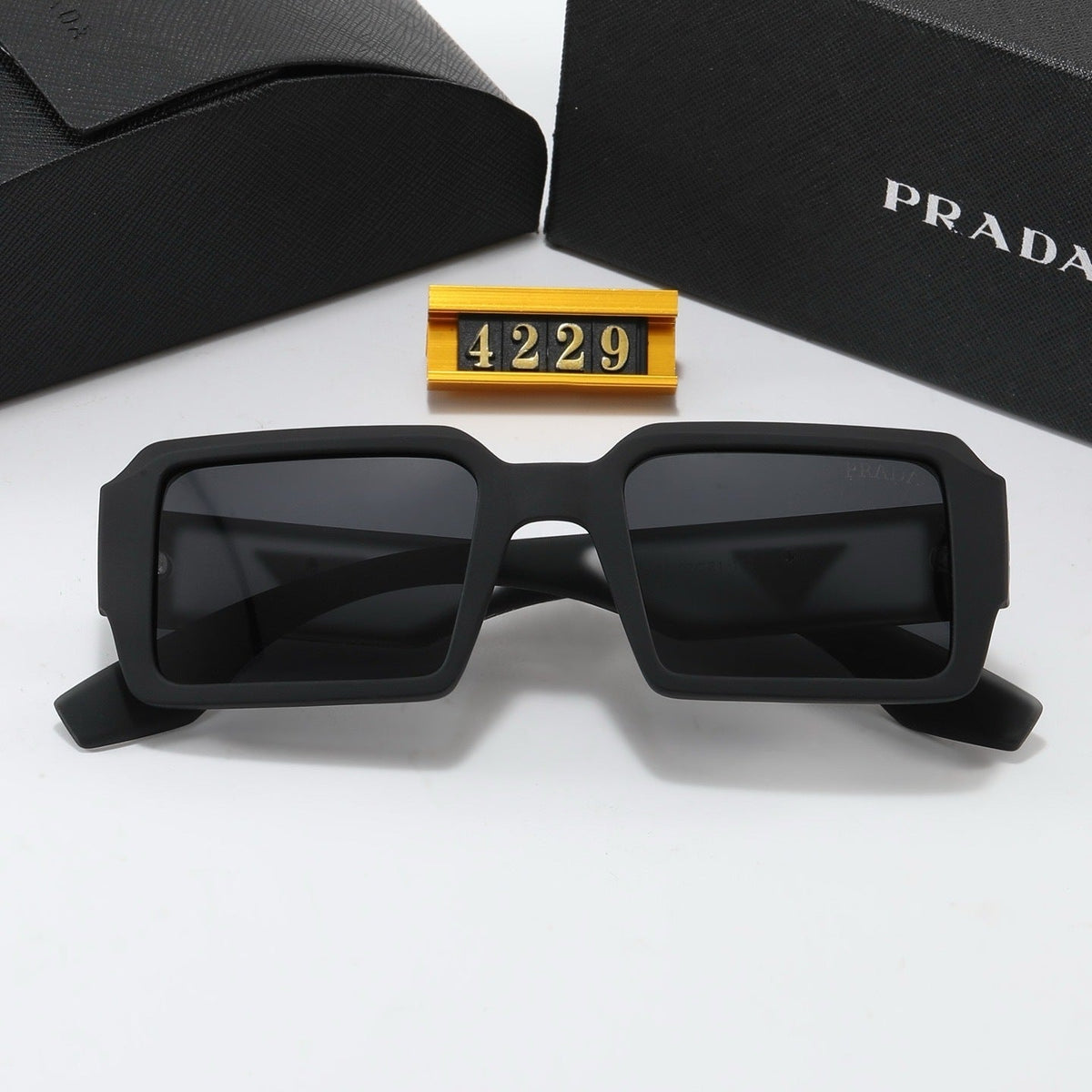 4 Colors Fashion Sunglasses—4229