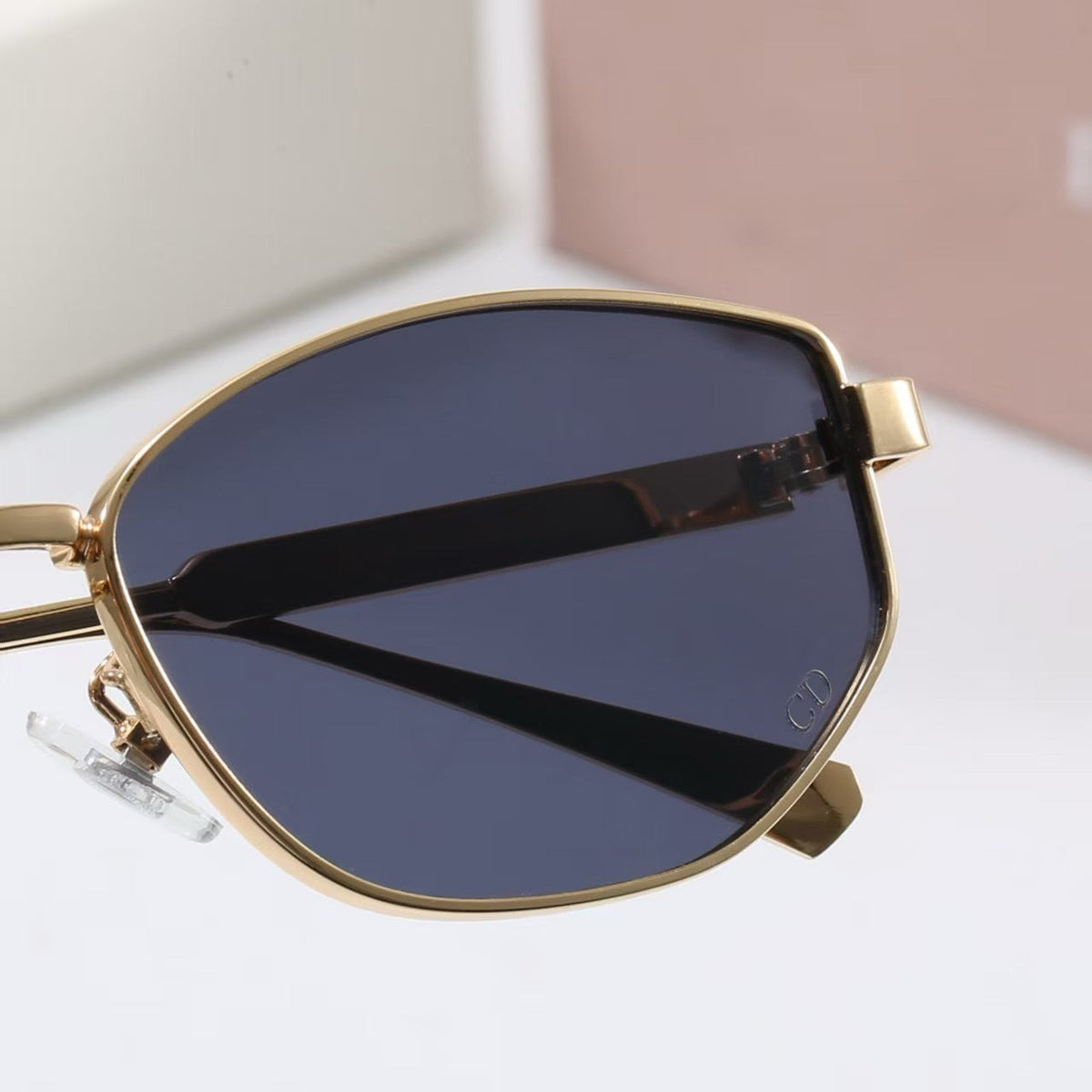 5 Colors Fashion Sunglasses—9214