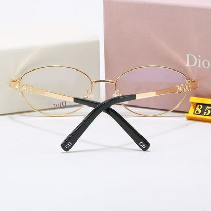 5 Colors Fashion Sunglasses—8283