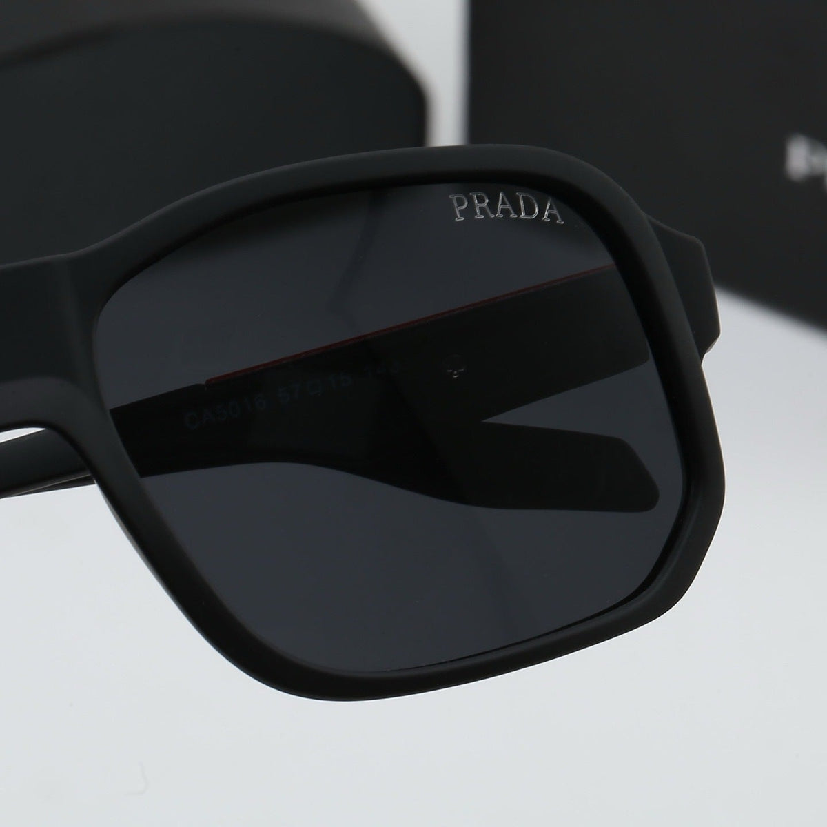 4 Colors Fashion Sunglasses—4073