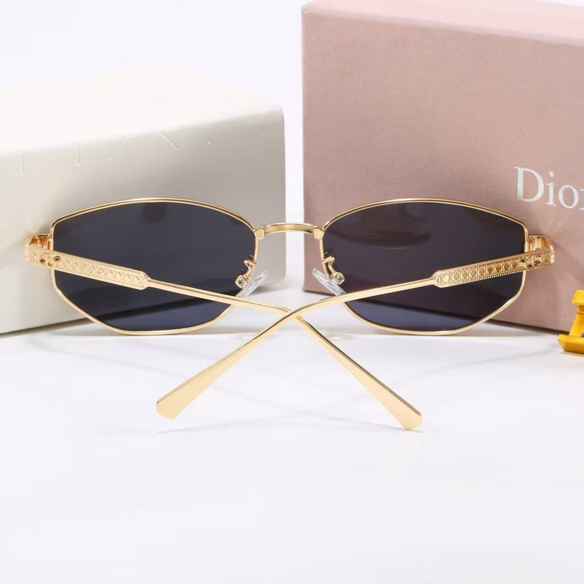 5 Colors Fashion Sunglasses—9214
