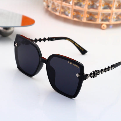 4 Colors Fashion Sunglasses—0924