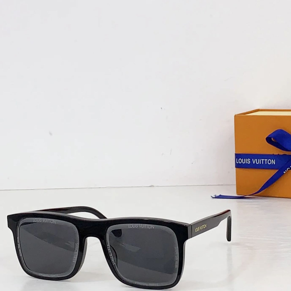 High-quality 7-color stylish square sunglasses