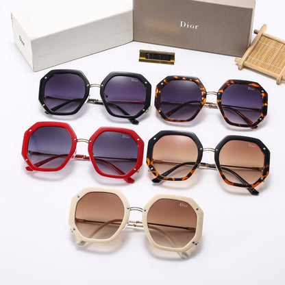 5 Colors  Stylish Square Sunglasses — 1914
