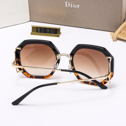 5 Colors  Stylish Square Sunglasses — 1914
