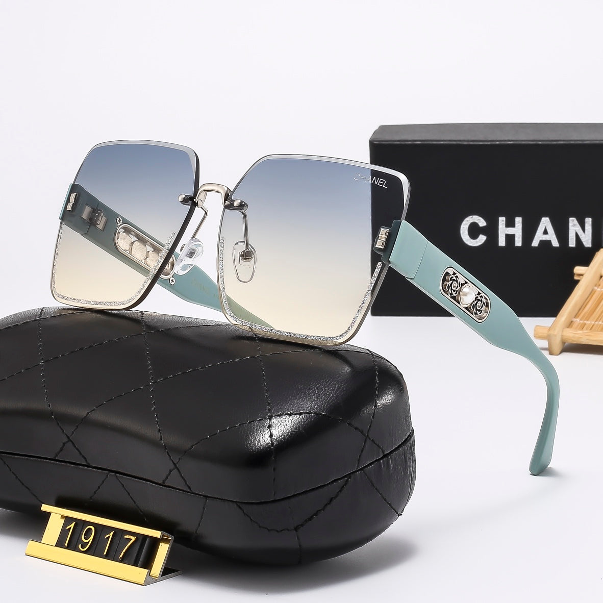 5 Colors Stylish Square Sunglasses with Metal Trim — 1917