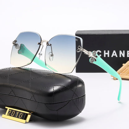 5 Colors Stylish Square Frameless Sunglasses — 2010
