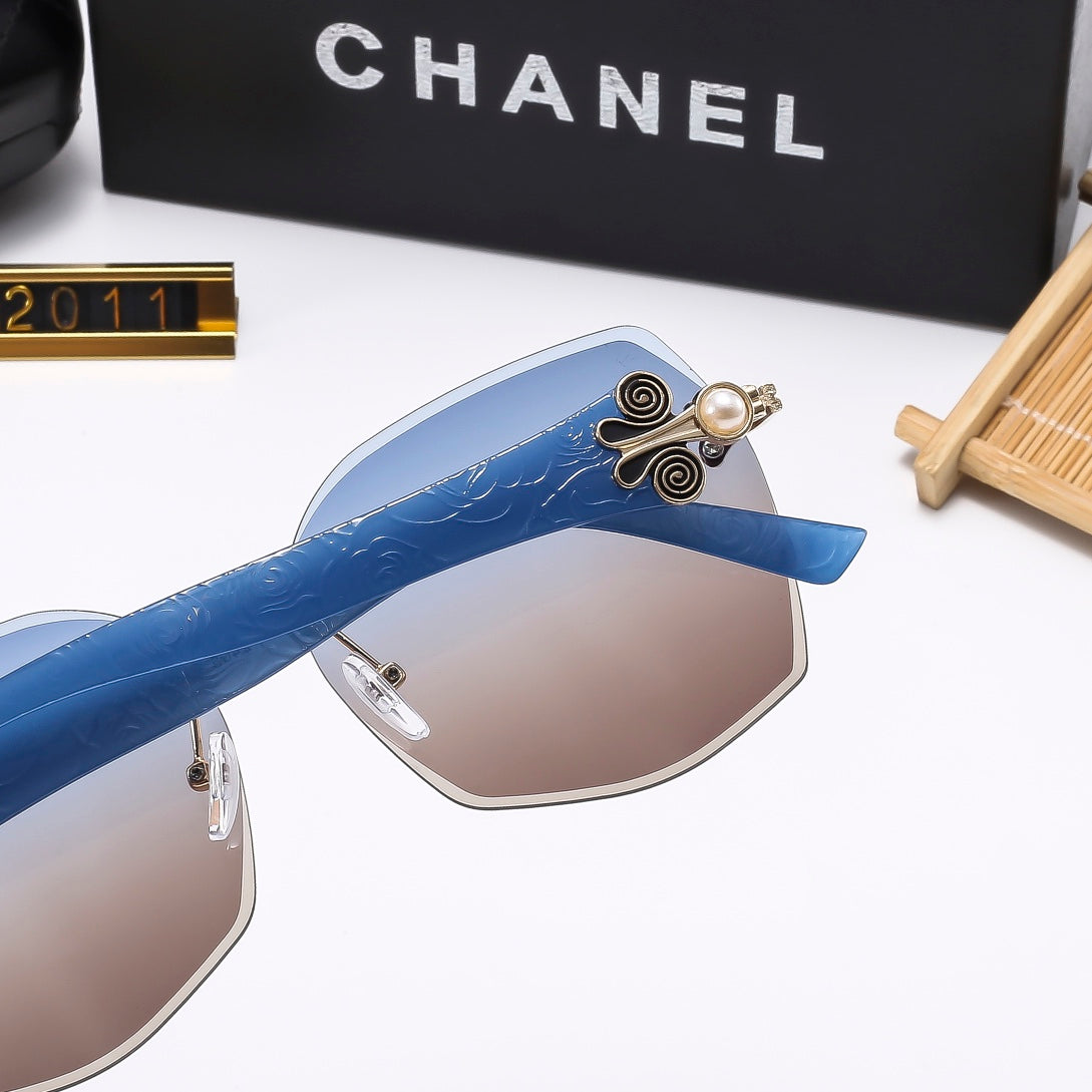 5 Colors Stylish Square Frameless Sunglasses — 2010