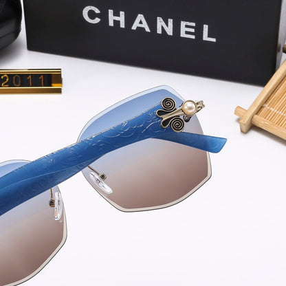5 Colors Stylish Square Frameless Sunglasses — 2010