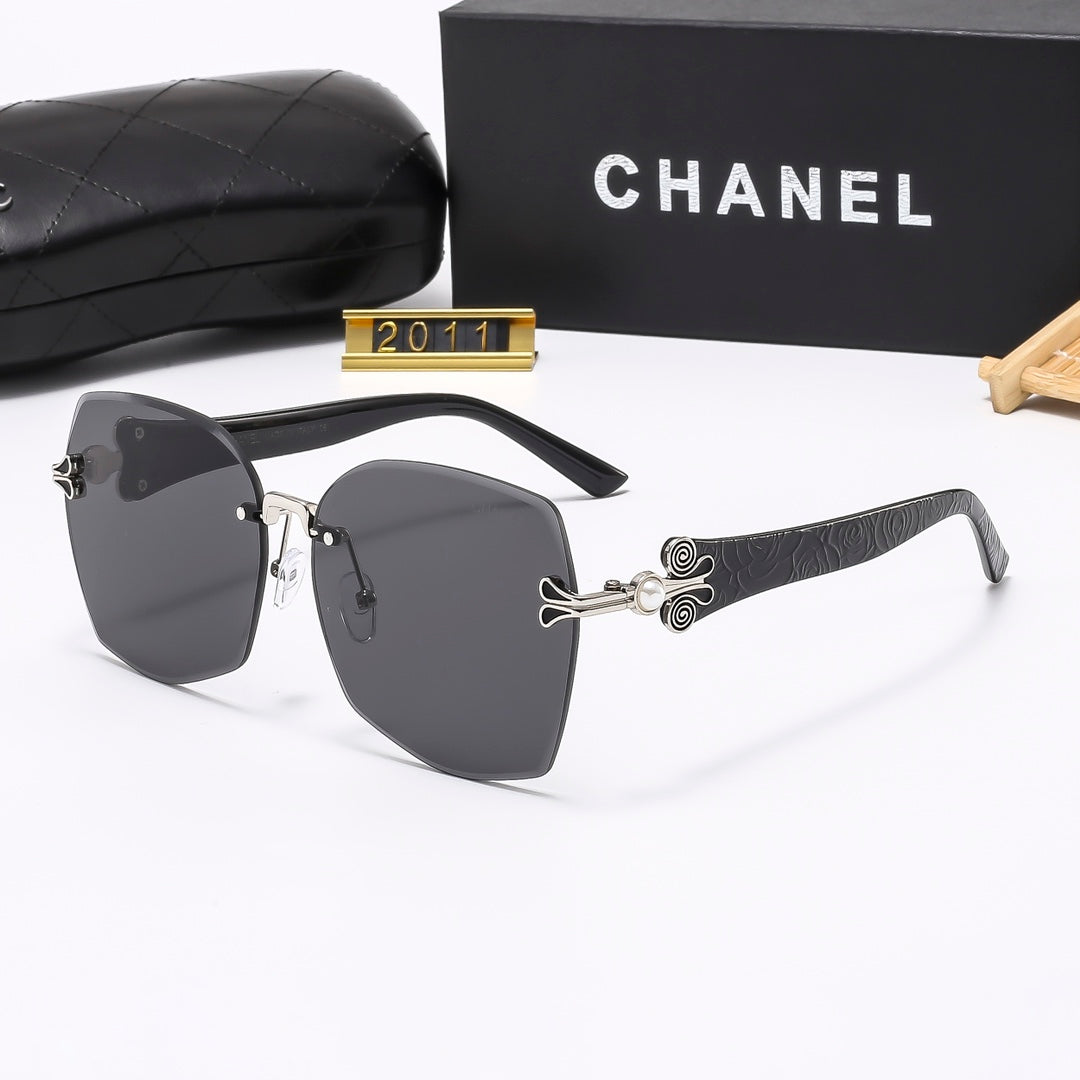 5 Colors Stylish Square Frameless Sunglasses — 2010